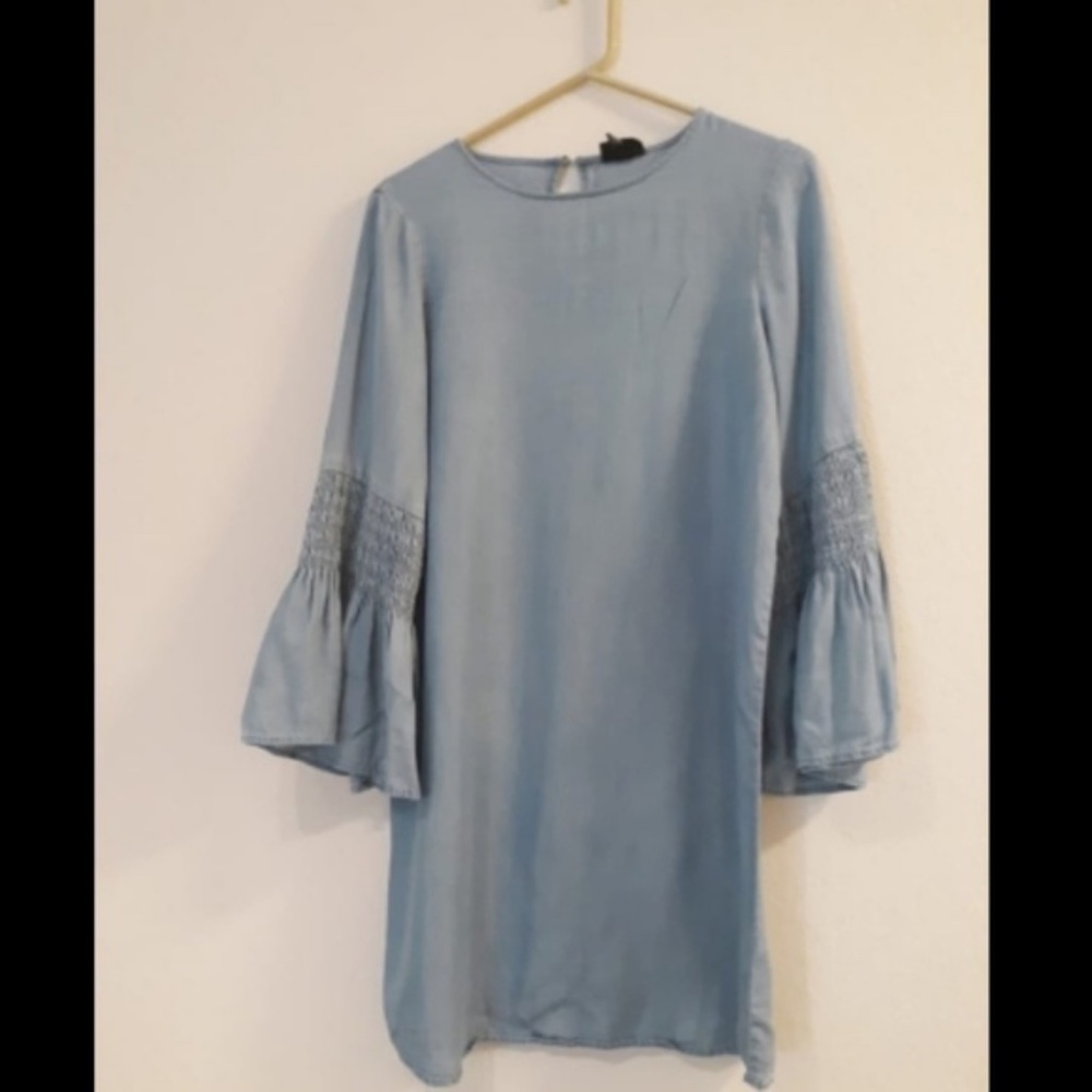 XS Mossimo chambray shift dress with bell sleeves